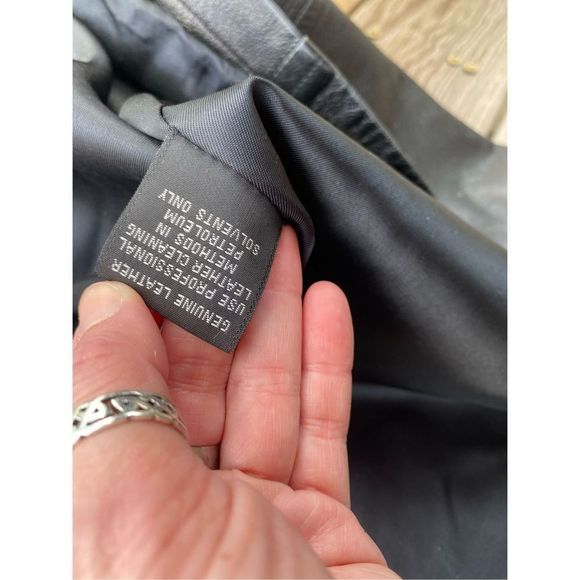 Carina New York Women’s Black Collared Button Long Leather Coat Size Medium - Picture 9 of 16